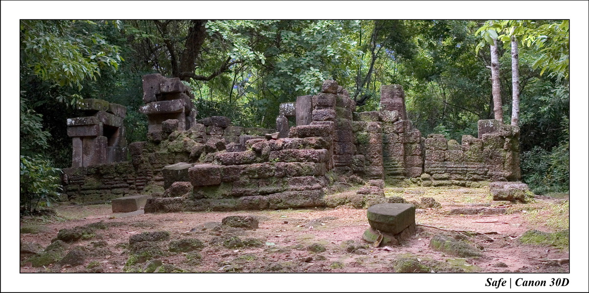 2006 - 07 - Temple angkor - Bantea Kdei 05